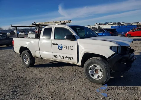 2021 Toyota Tacoma Access Cab z USA, uszkodzony, nr VIN 3TYRX5GN3MT032062